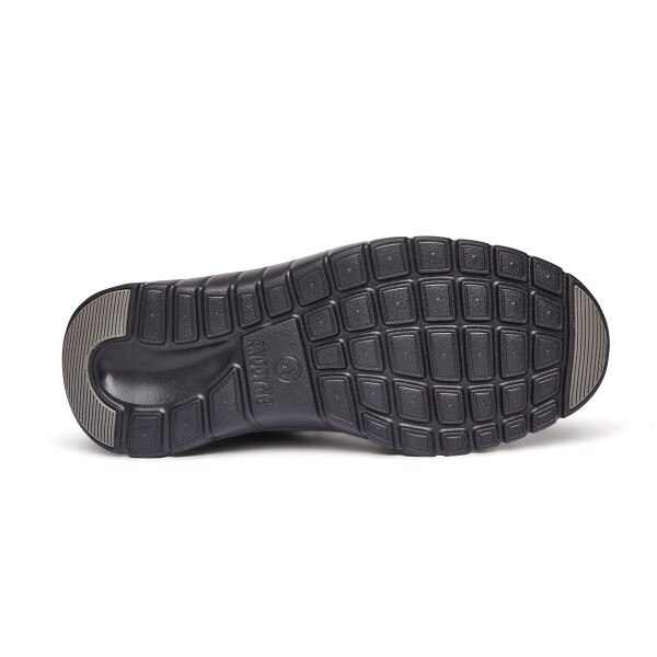 No. 50 Sport Trainer in Black